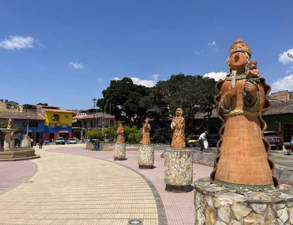 Raquira y taller de barro1